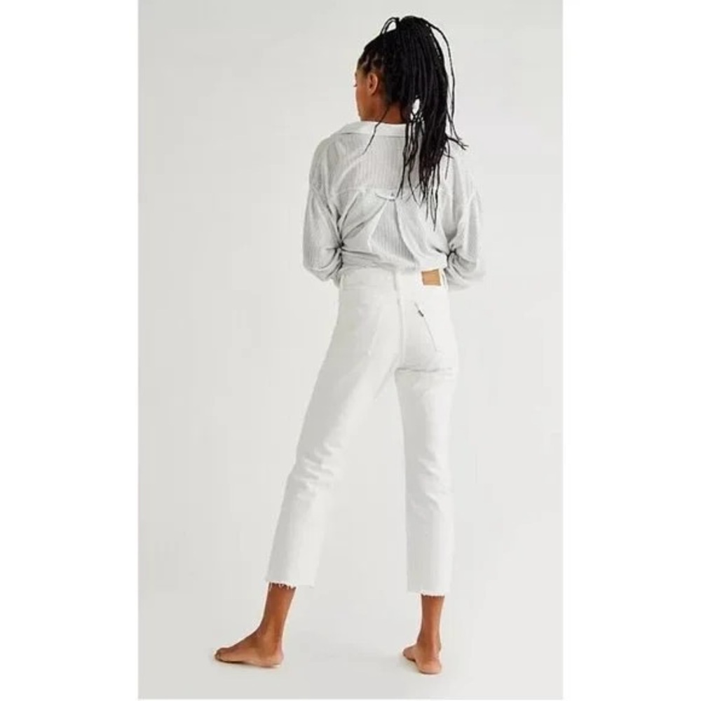 Levi’s Premium Wedgie Straight Jeans – White Distressed Raw Hem - Size 27 - Picture 3 of 11